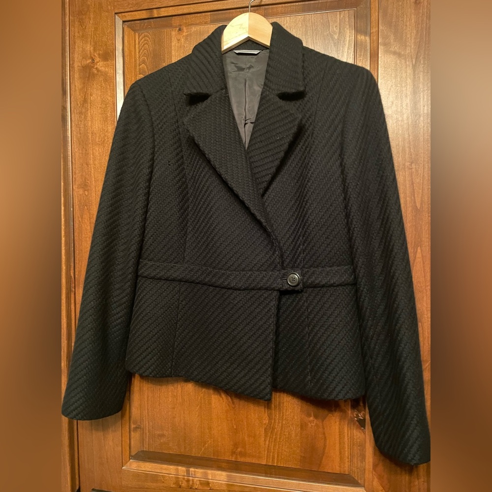 Women's Black Wool/Cashmere Jacket Size 46/12 (fits closer to USA 10/8)